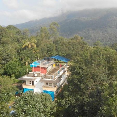 The Lost Hostel, Munnar Exterior foto